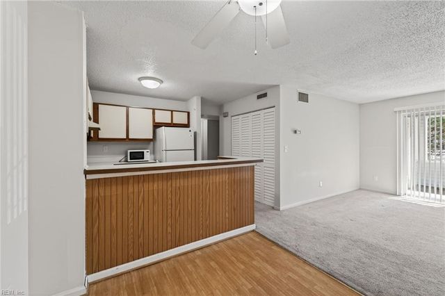 424 Surf Scoter CT, Virginia Beach, VA 23462