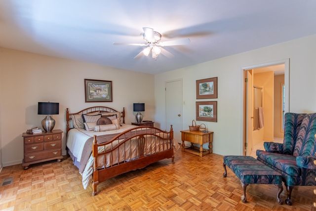 1720 POINT GRAND DR, Savannah, TN 38365