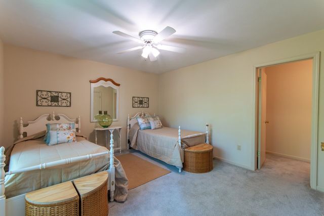 1720 POINT GRAND DR, Savannah, TN 38365