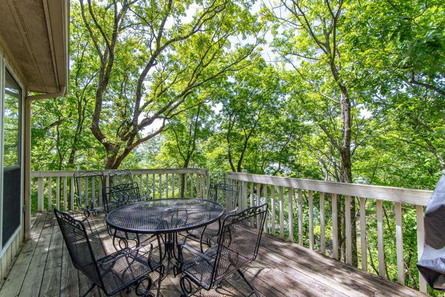 1720 POINT GRAND DR, Savannah, TN 38365