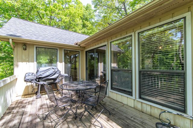 1720 POINT GRAND DR, Savannah, TN 38365