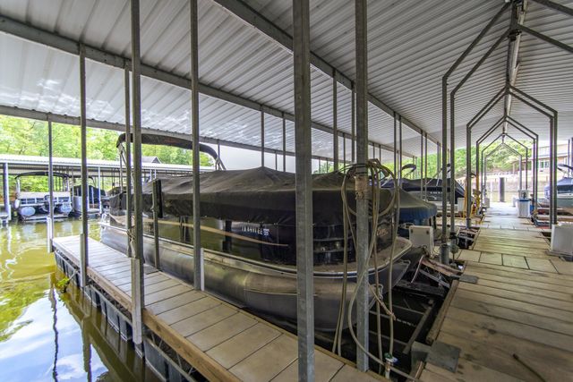 1720 POINT GRAND DR, Savannah, TN 38365