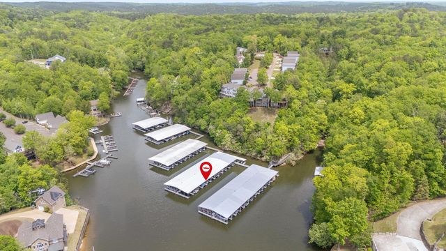 1720 POINT GRAND DR, Savannah, TN 38365