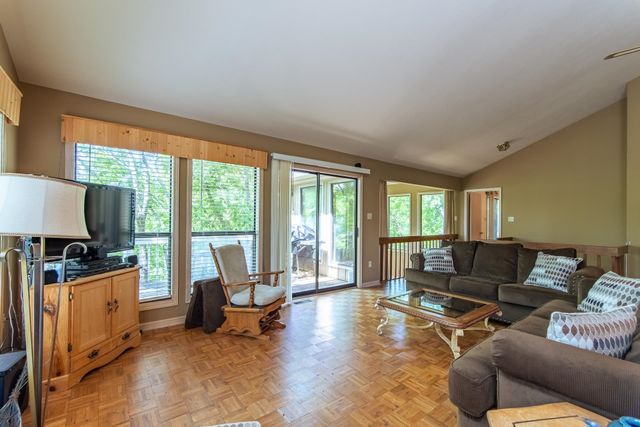 1720 POINT GRAND DR, Savannah, TN 38365