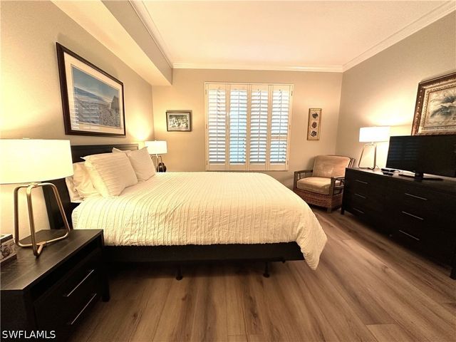 325 Dunes BLVD 306, Naples, FL 34110