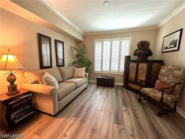 325 Dunes BLVD 306, Naples, FL 34110