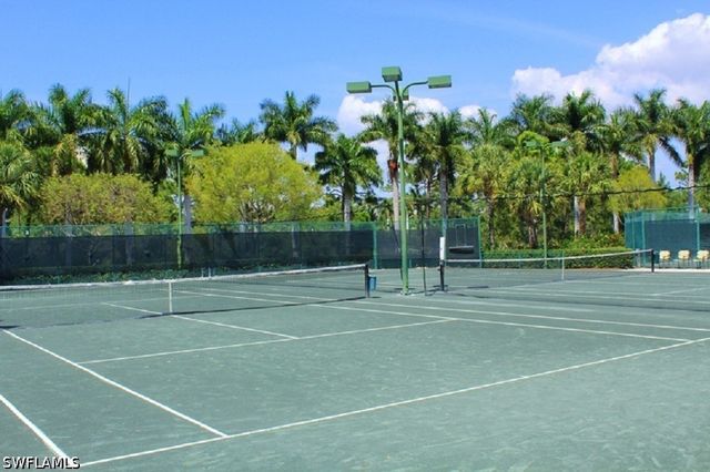 325 Dunes BLVD 306, Naples, FL 34110