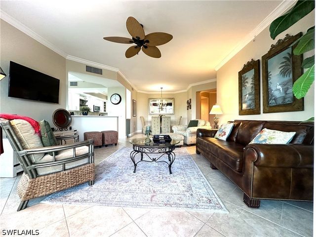 325 Dunes BLVD 306, Naples, FL 34110