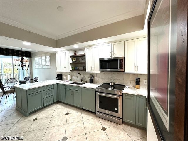 325 Dunes BLVD 306, Naples, FL 34110