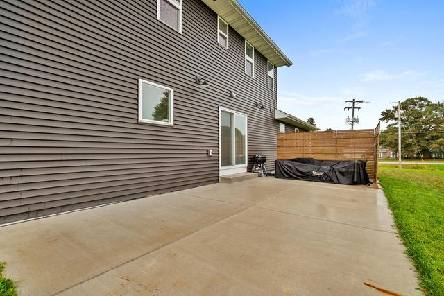 1429 Harbor Lights ROAD, Suamico, WI 54173