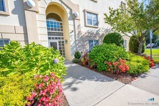 75 Washington Avenue 8-205, Hamden, CT 06518