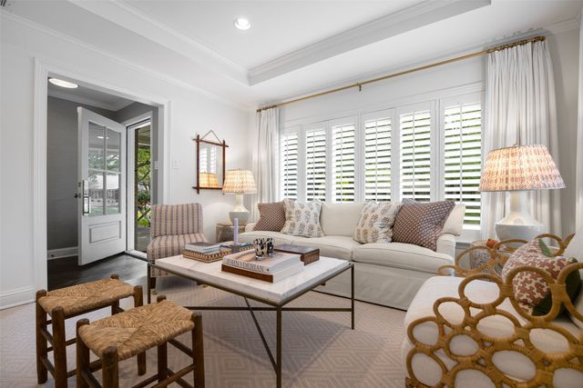 6243 Del Norte Lane, Dallas, TX 75225