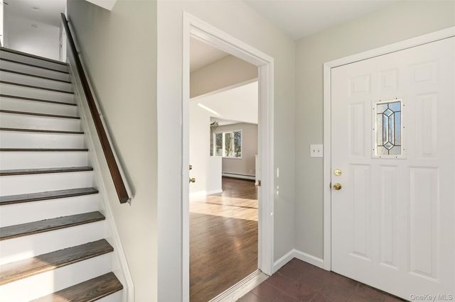 25 Whitetail Lane, Commack, NY 11725