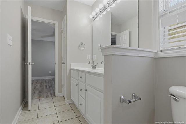 246 Fallingleaf Drive, Raeford, NC 28376