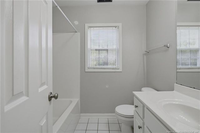 246 Fallingleaf Drive, Raeford, NC 28376