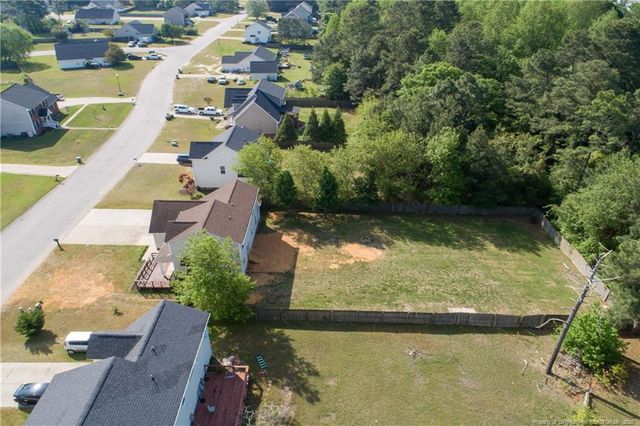 246 Fallingleaf Drive, Raeford, NC 28376