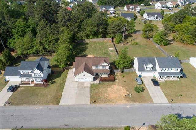 246 Fallingleaf Drive, Raeford, NC 28376