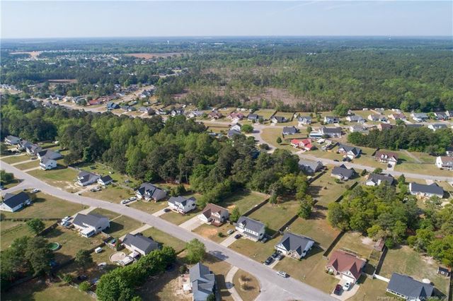 246 Fallingleaf Drive, Raeford, NC 28376