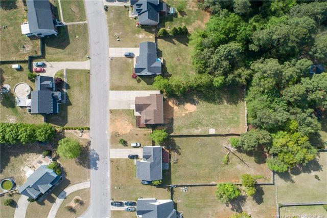 246 Fallingleaf Drive, Raeford, NC 28376