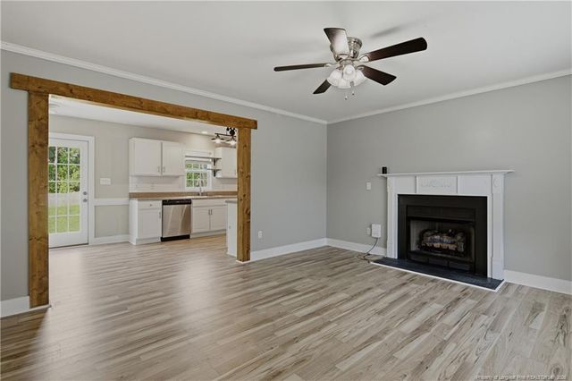 246 Fallingleaf Drive, Raeford, NC 28376