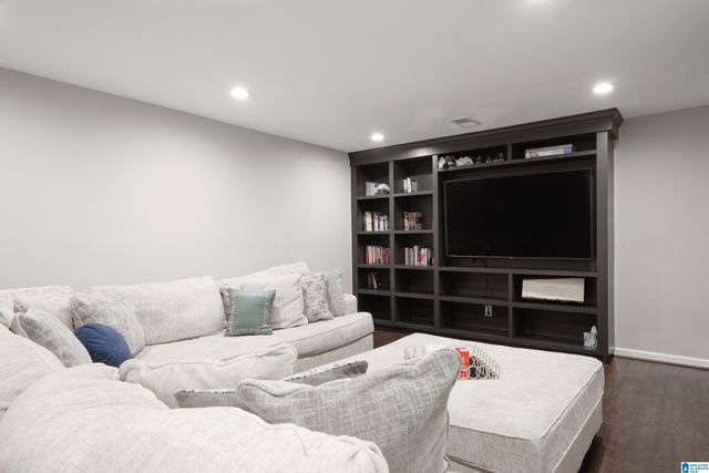 4028 MILNER WAY, Hoover, AL 35242