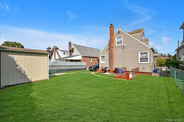 126 Roeckel Avenue, Valley Stream, NY 11580