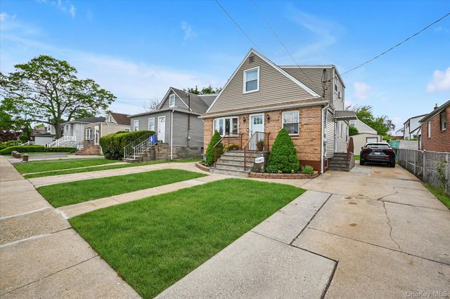 126 Roeckel Avenue, Valley Stream, NY 11580