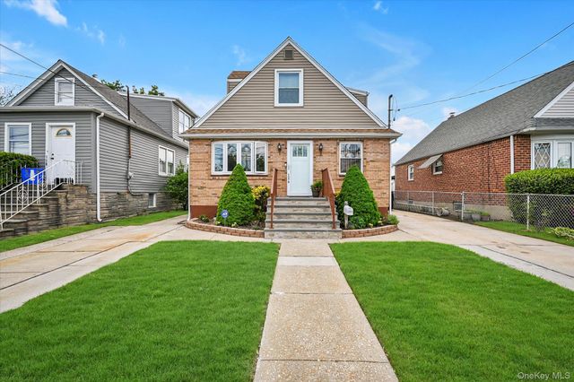 126 Roeckel Avenue, Valley Stream, NY 11580