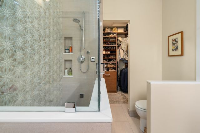 1081 Beacon 8, Brookline, MA 02446