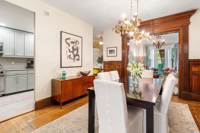 1081 Beacon 8, Brookline, MA 02446