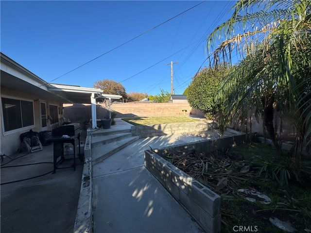 6581 Merito, San Bernardino, CA 92404