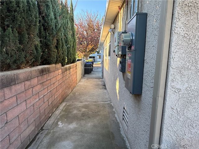 6581 Merito, San Bernardino, CA 92404