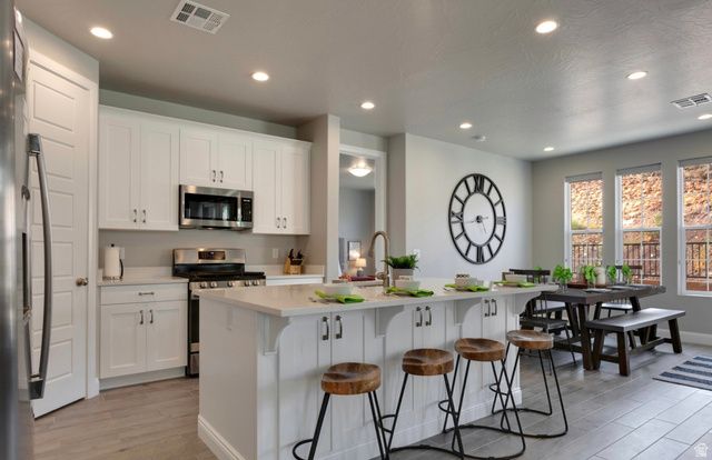 2311 N ESCONDIDO, Washington, UT 84780