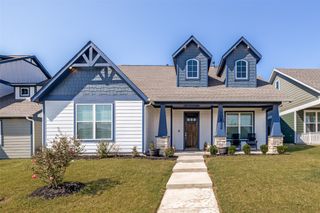 10832 Eva Mae Boulevard, Grand Prairie, TX 76065