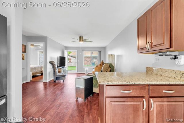 29417 Park Place Drive, Warren, MI 48093