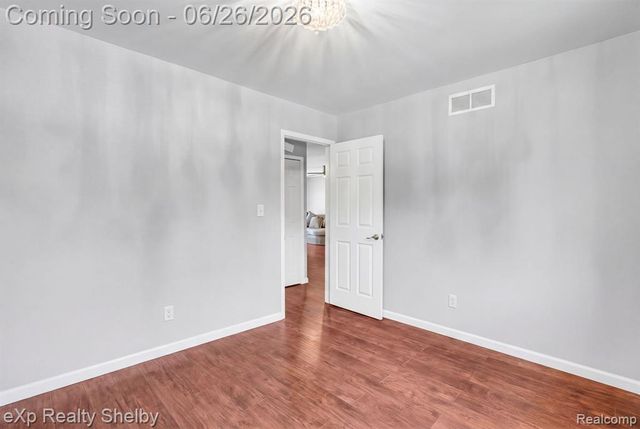 29417 Park Place Drive, Warren, MI 48093