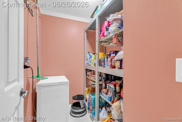 29417 Park Place Drive, Warren, MI 48093