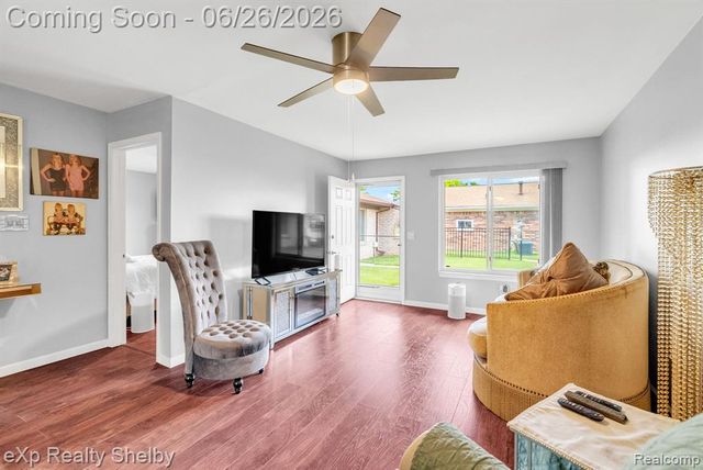 29417 Park Place Drive, Warren, MI 48093