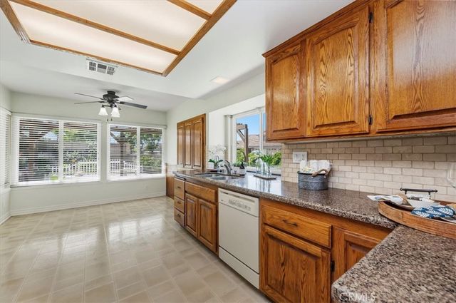 1309 Oxford Circle, Corona, CA 92878
