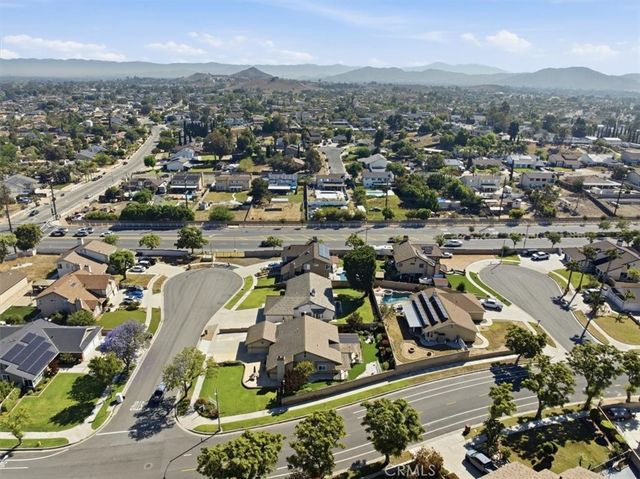 1309 Oxford Circle, Corona, CA 92878