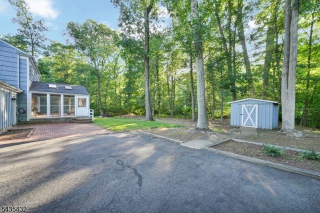 10 Diann Dr, Montville Twp., NJ 07045