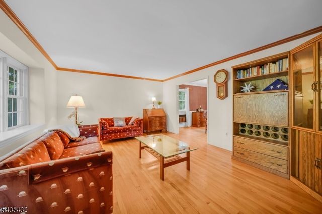 10 Diann Dr, Montville Twp., NJ 07045