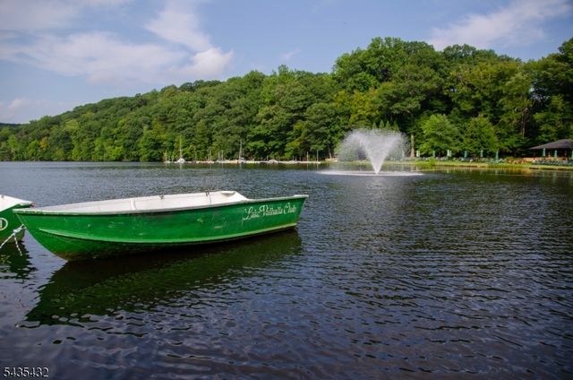 10 Diann Dr, Montville Twp., NJ 07045