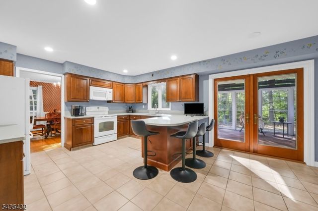 10 Diann Dr, Montville Twp., NJ 07045