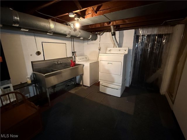 2440 Fisher Road, East Liverpool, OH 43920