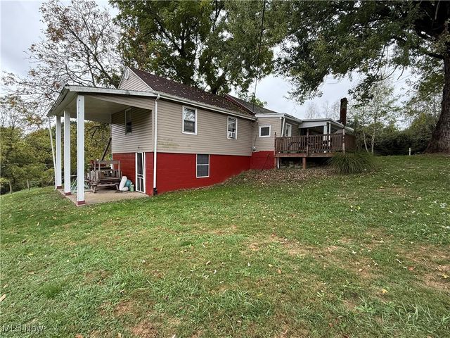 2440 Fisher Road, East Liverpool, OH 43920