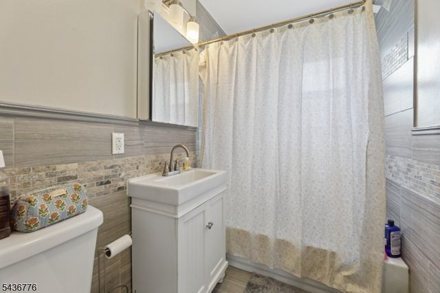 9 Memphis Ave, Nutley Twp., NJ 07110