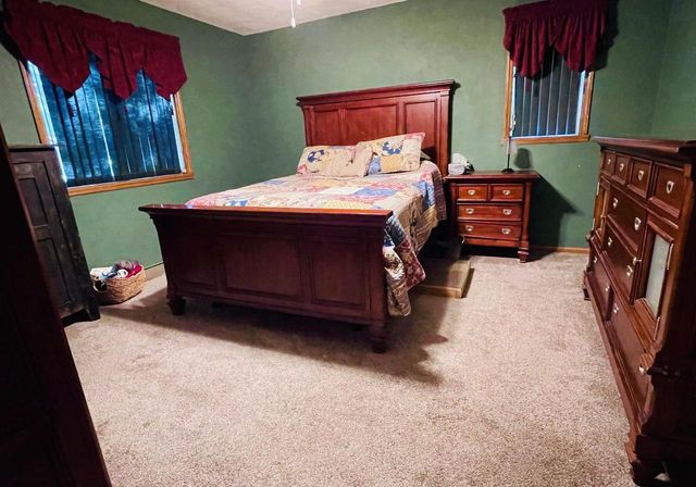 1113 N Wuthering Hills Drive, Janesville, WI 53546