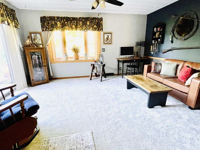 1113 N Wuthering Hills Drive, Janesville, WI 53546