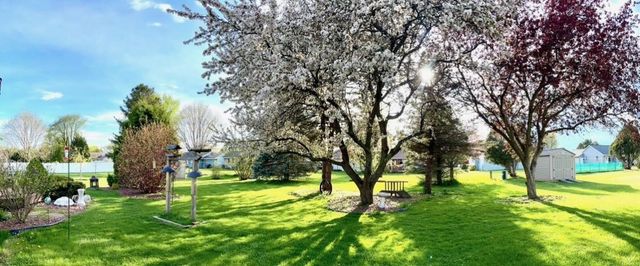 1113 N Wuthering Hills Drive, Janesville, WI 53546